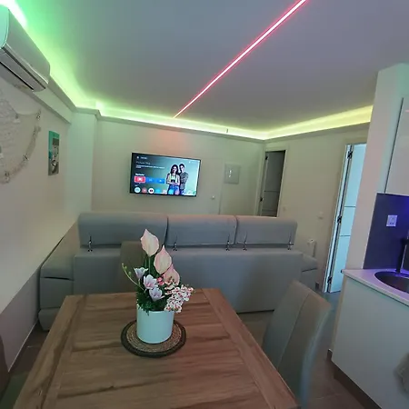 Vip Poolsuite *