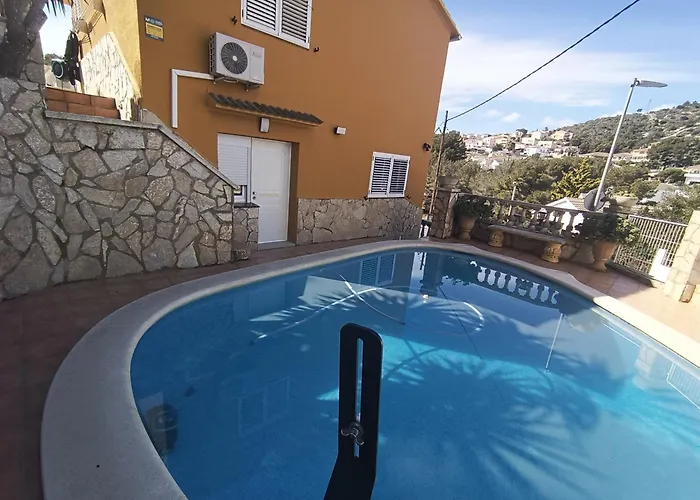 Vip Poolsuite Apartman Calafell